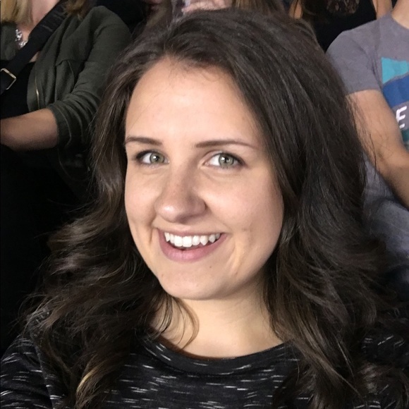 Meet your Posher, Katie - Picture 1 of 1